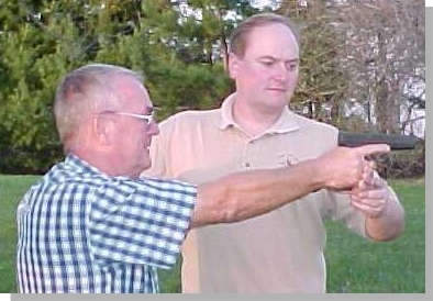 David Bartlett is a Master Insructor for the IPSC Black Badge Course and teaches advanced IPSC shooting techniques in his shooting clinics.